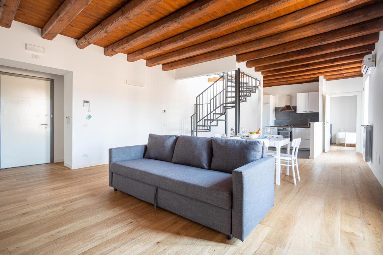 Blu - Palazzo Del Buon Pastore Apartamento *